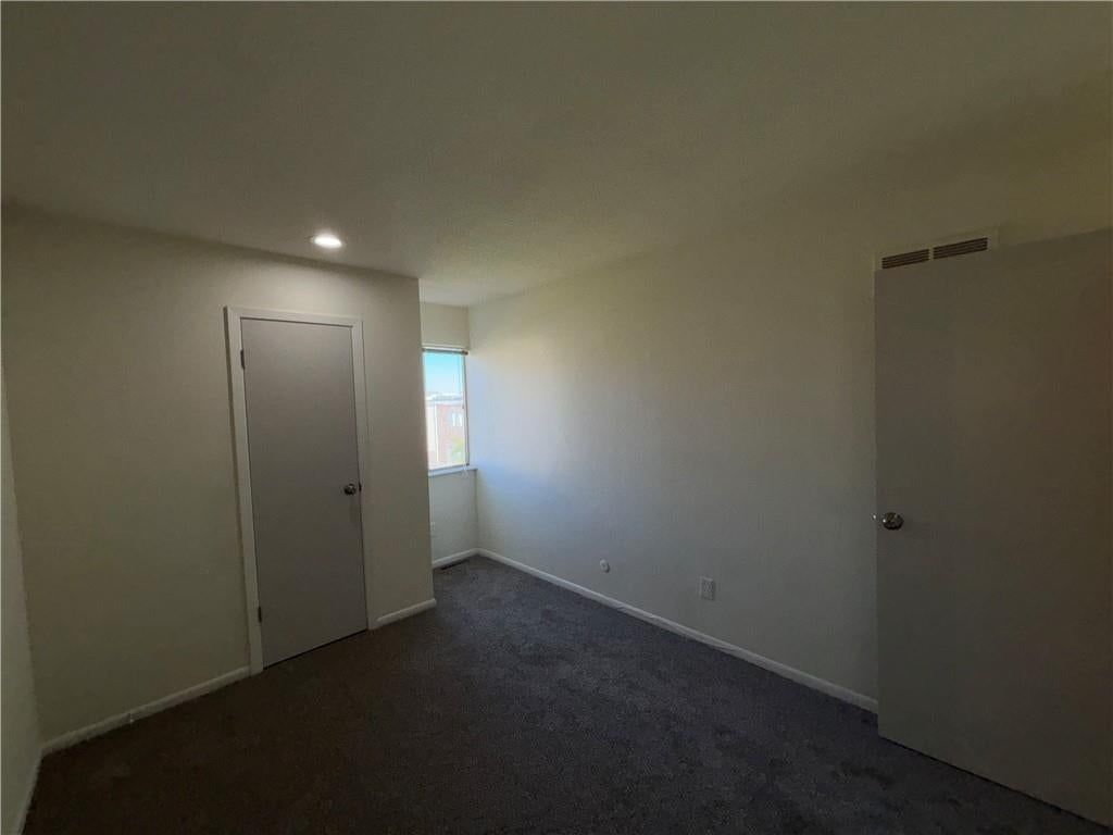 Photo 25 of 44 - 11261 Calico Drive, Kansas City, MO 64137
