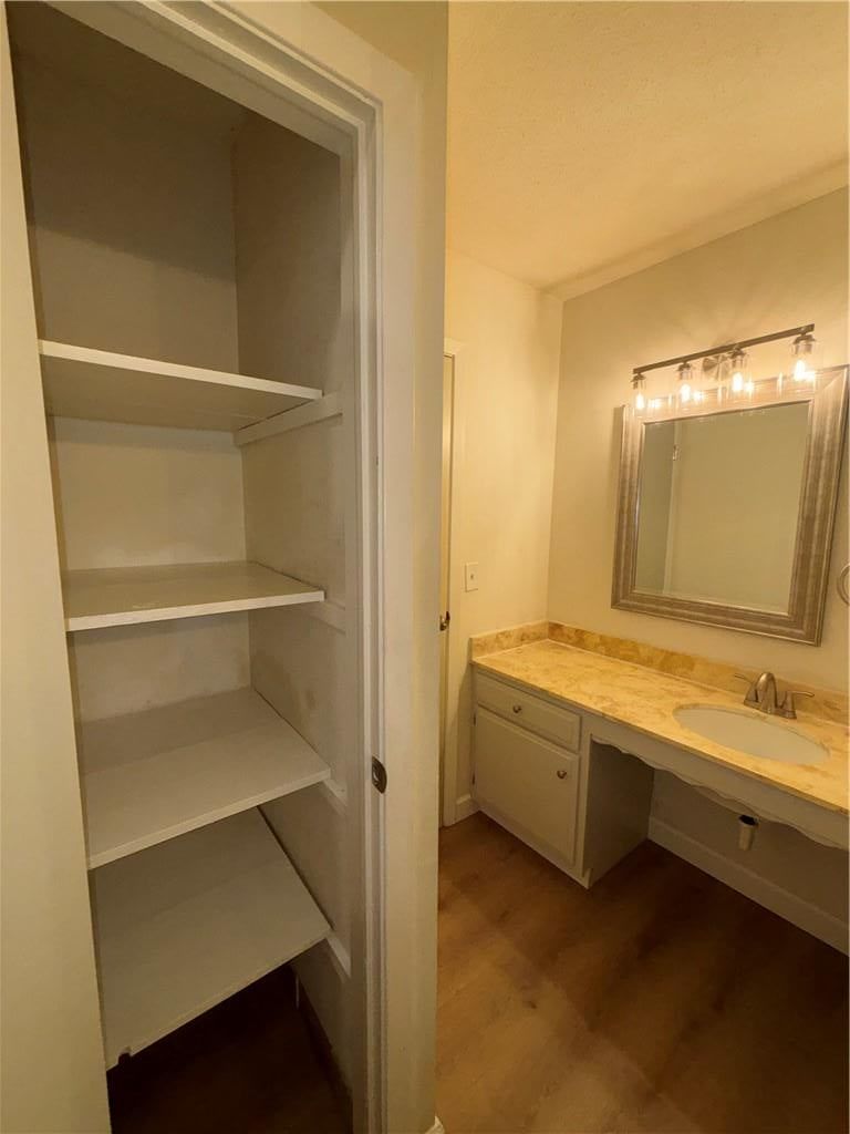 Photo 35 of 44 - 11261 Calico Drive, Kansas City, MO 64137