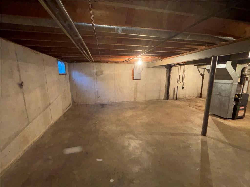 Photo 40 of 44 - 11261 Calico Drive, Kansas City, MO 64137