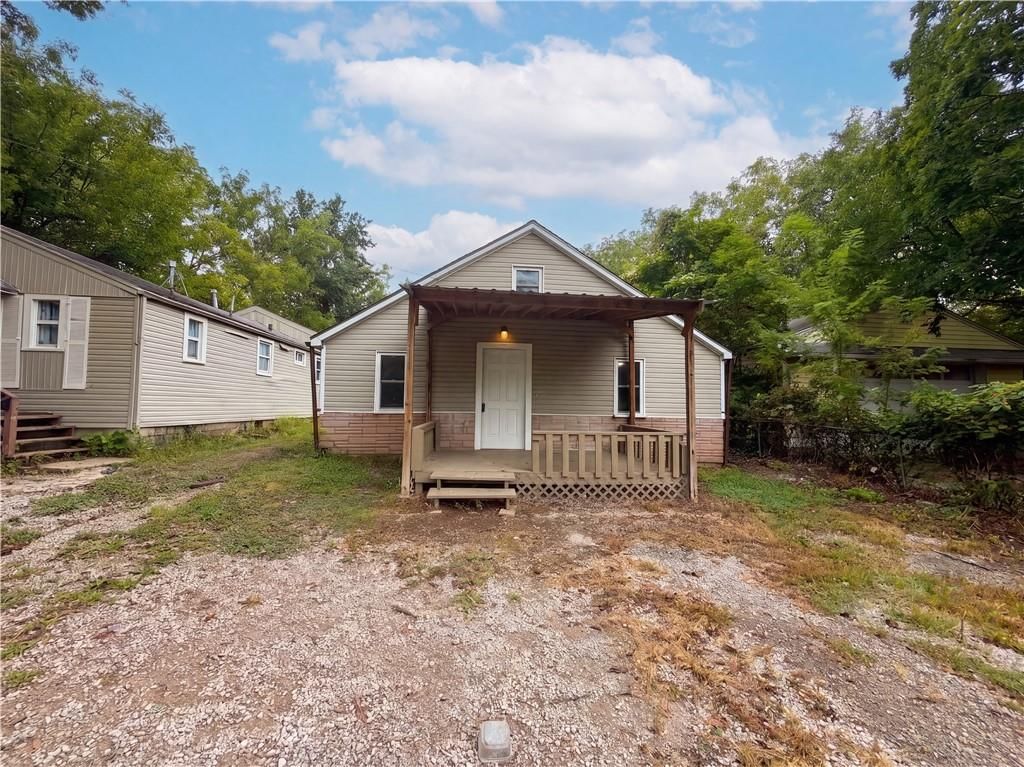 808 E Pacific Avenue, Independence, MO