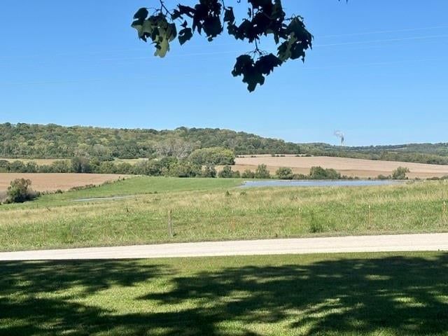 Photo 17 of 23 - 17201 Coffin Road, Leavenworth, KS 66048