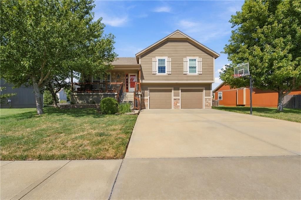 16749 Ingalls Street, Gardner, KS