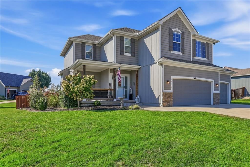 14134 S Pascal Street, Olathe, KS: listing photo 3