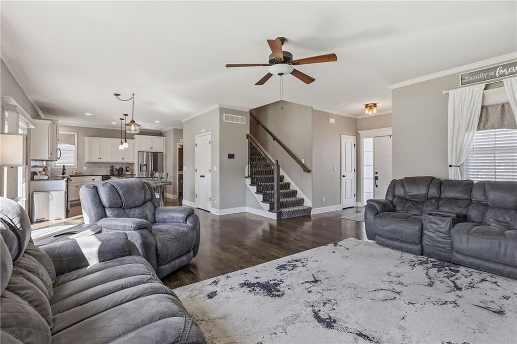 Photo 13 of 54 - 14134 S Pascal Street, Olathe, KS 66061