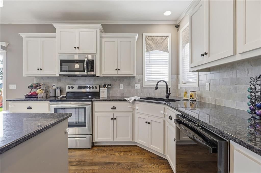 Photo 24 of 54 - 14134 S Pascal Street, Olathe, KS 66061