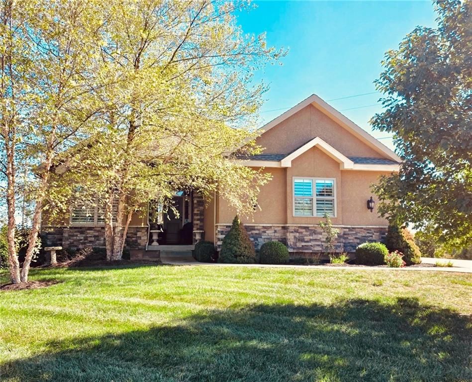 14735 MANOR Road, Leawood, KS