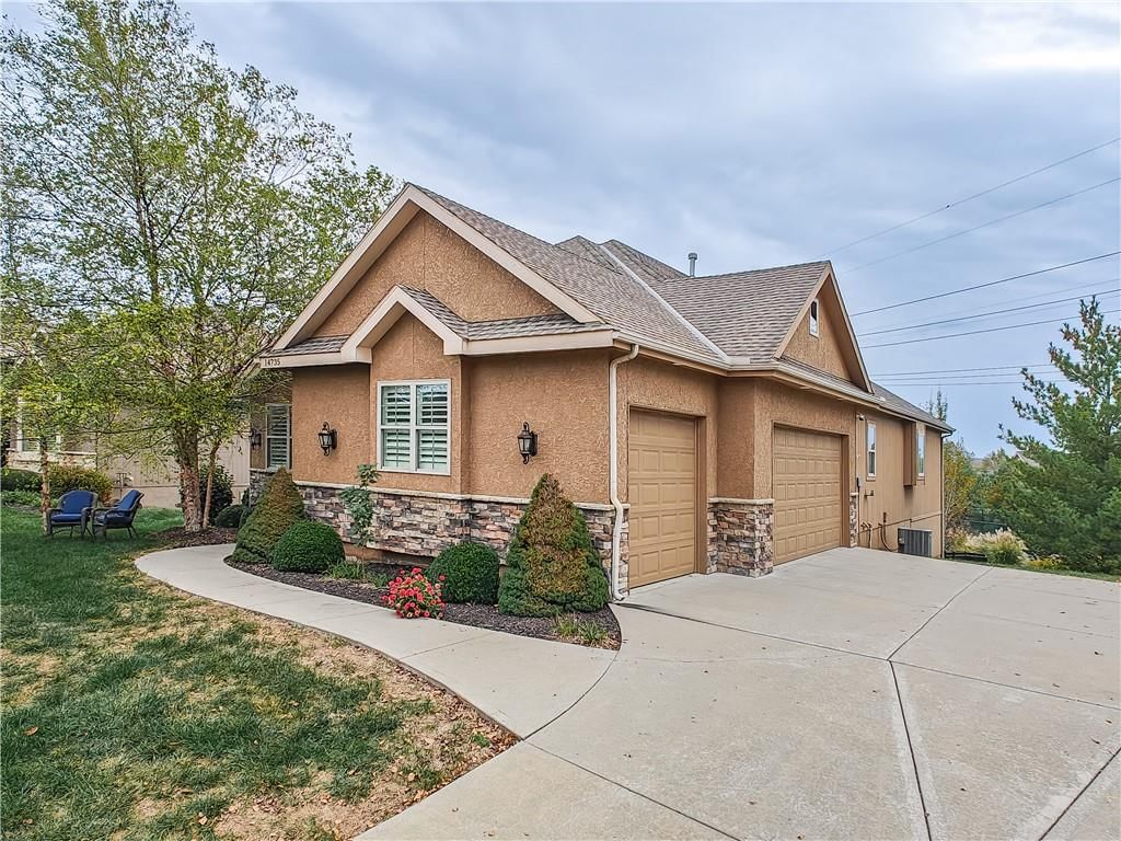 14735 MANOR Road, Leawood, KS: listing photo 2