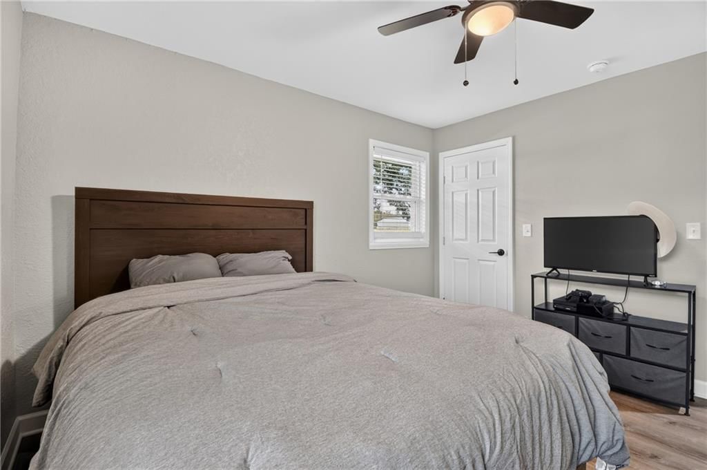 Photo 23 of 78 - 18902 E 263rd Street, Harrisonville, MO 64701