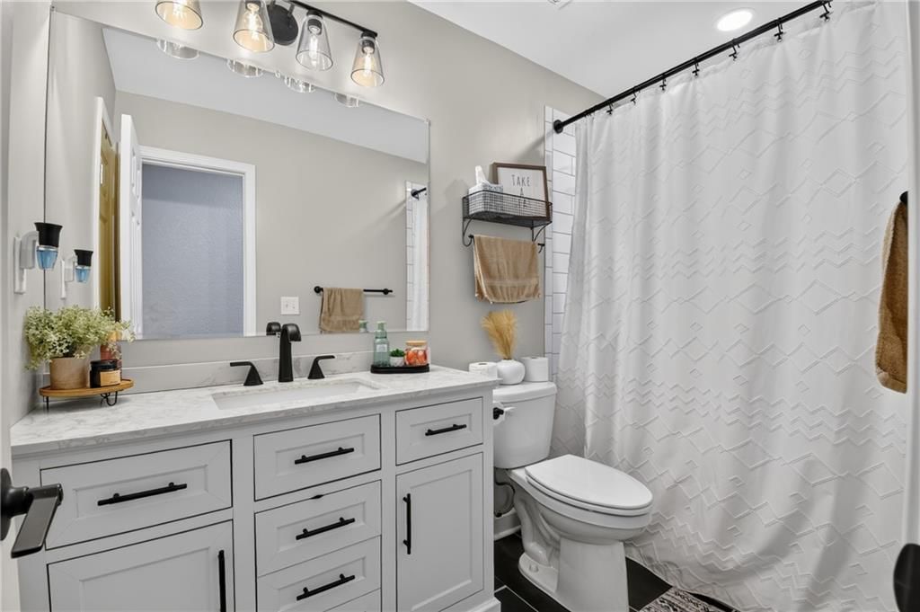 Photo 25 of 78 - 18902 E 263rd Street, Harrisonville, MO 64701