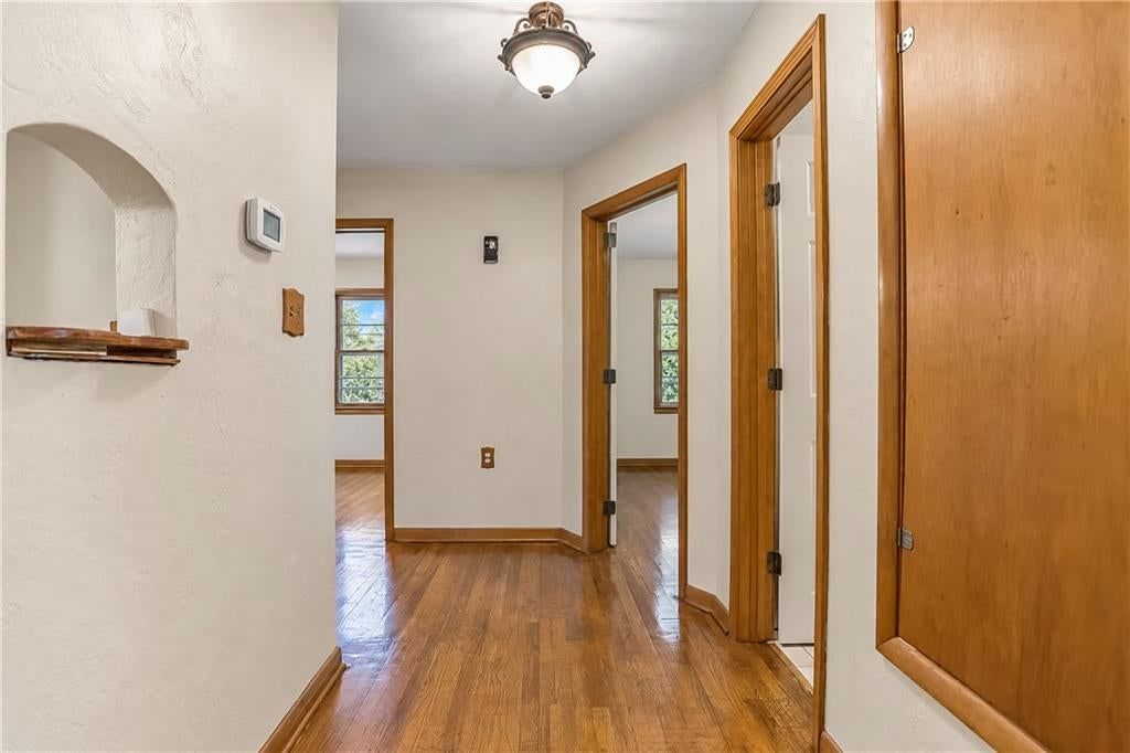 Photo 7 of 23 - 412 14th Street, Osawatomie, KS 66064