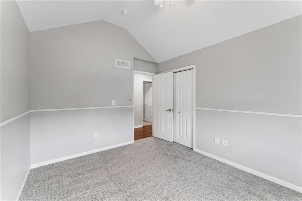Photo 28 of 45 - 20556 W 220th Terrace, Spring Hill, KS 66083