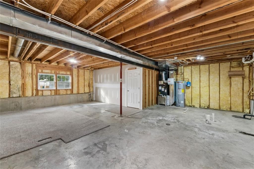 Deck, big backyard and fenced yard at 20556 W 220th Terrace, Spring Hill, KS 66083