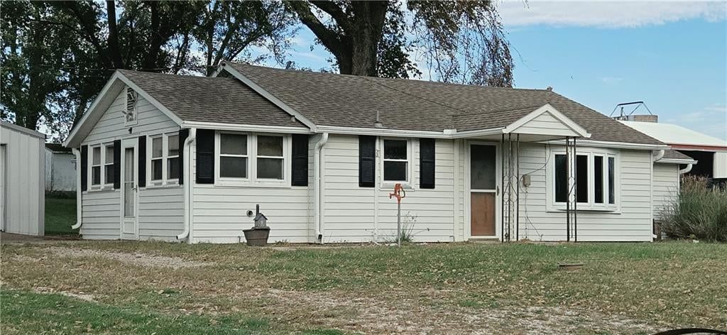 34306 Indianapolis Road, Osawatomie, KS: listing photo 3