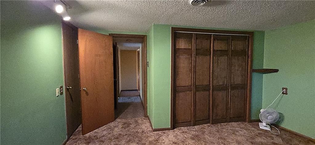 Photo 29 of 32 - 34306 Indianapolis Road, Osawatomie, KS 66064