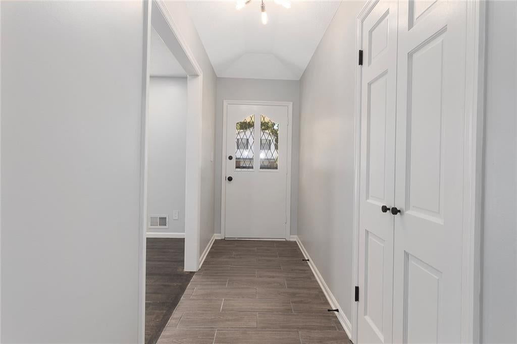 5201 OSAGE Avenue, Kansas City, MO: listing photo 2