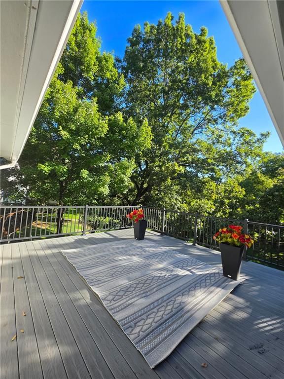 3007-A Cedar Crest Drive, Independence, MO: listing photo 2