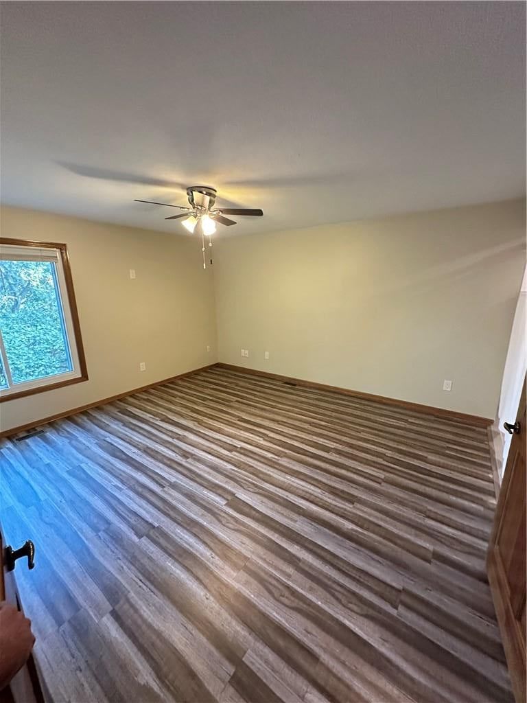 Photo 12 of 24 - 3007-A Cedar Crest Drive, Independence, MO 64057