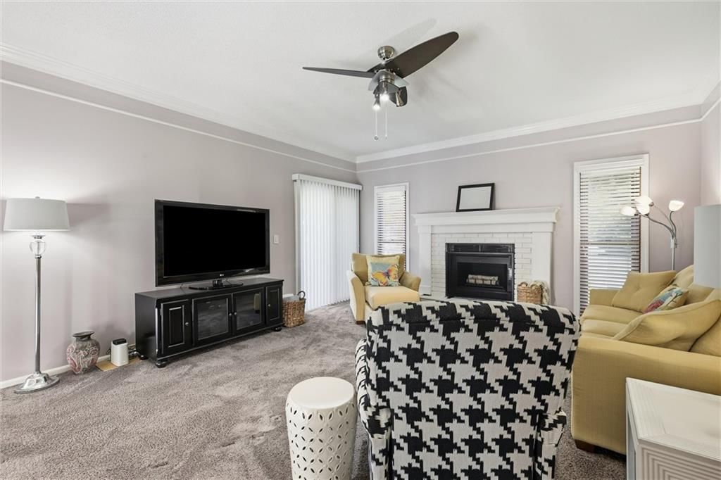 16512 E 51st Street Court S, Independence, MO: listing photo 2