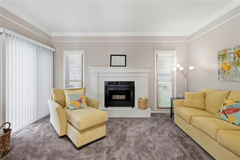 16512 E 51st Street Court S, Independence, MO: listing photo 3