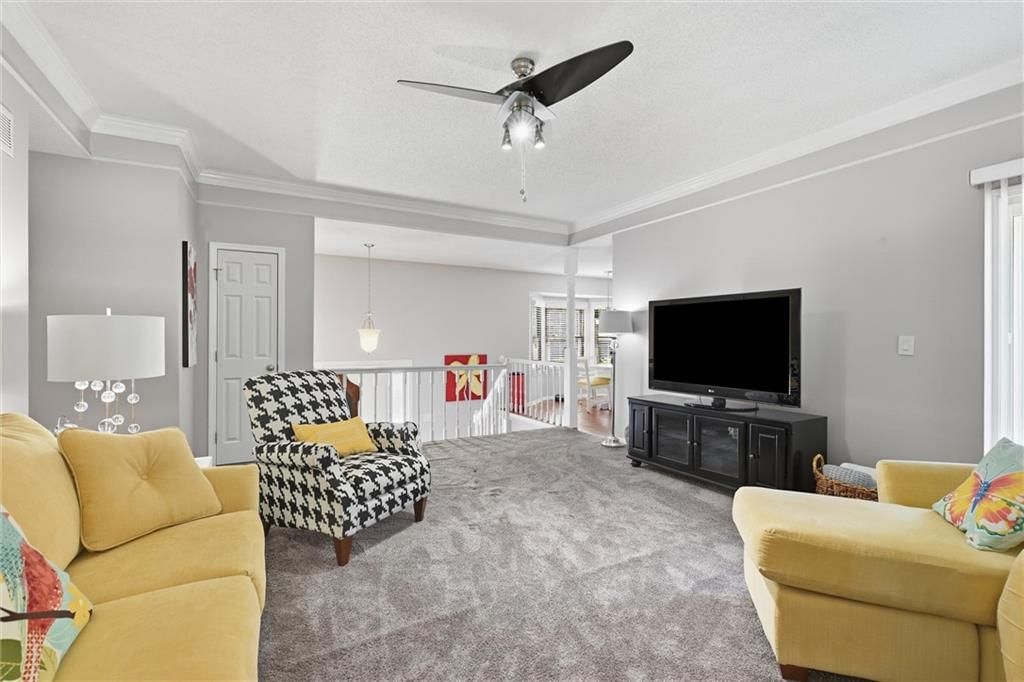 Photo 4 of 28 - 16512 E 51st Street Court S, Independence, MO 64055