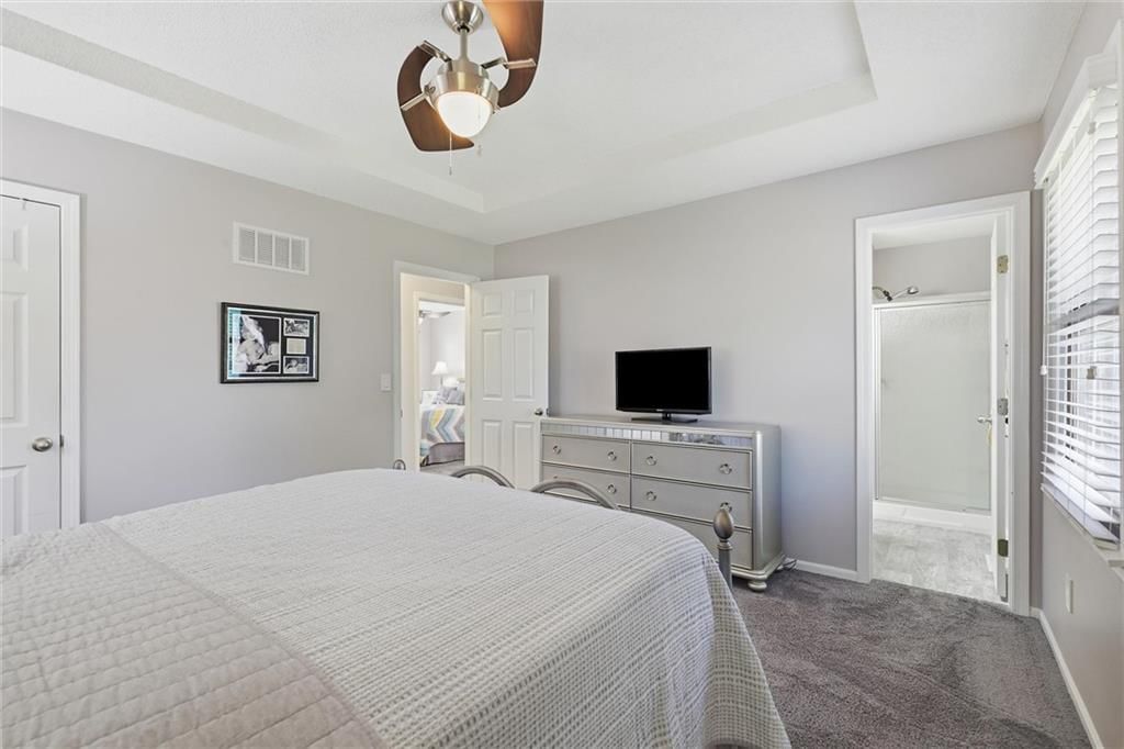 Photo 14 of 28 - 16512 E 51st Street Court S, Independence, MO 64055
