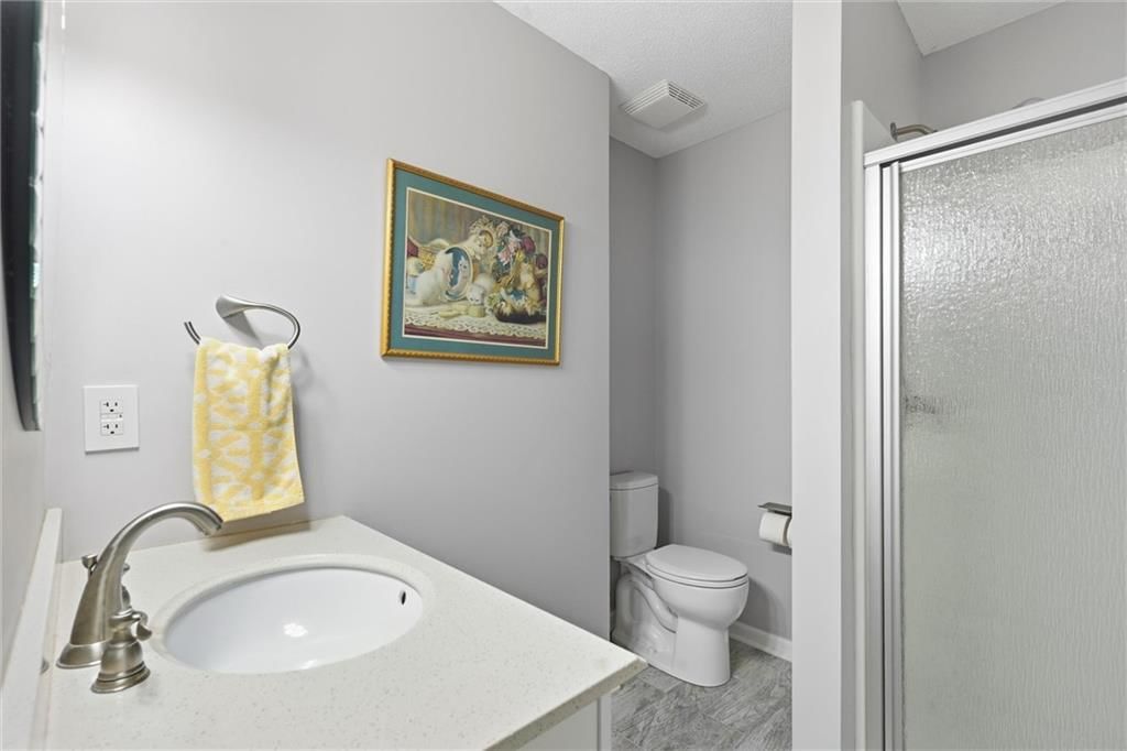 Photo 15 of 28 - 16512 E 51st Street Court S, Independence, MO 64055
