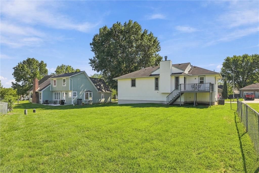 Photo 25 of 28 - 16512 E 51st Street Court S, Independence, MO 64055