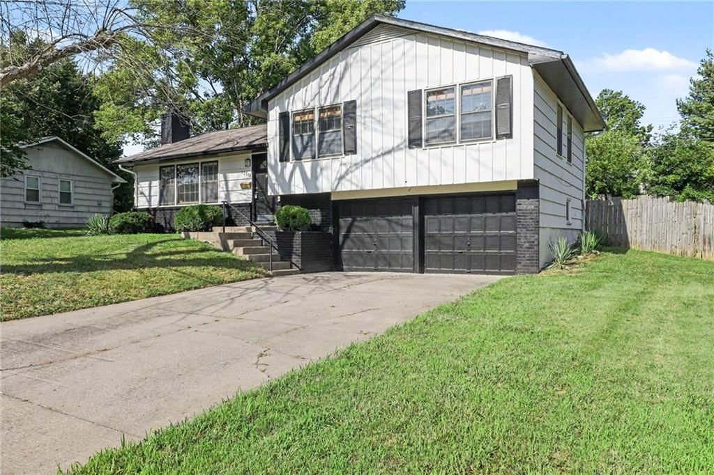 13516 Lowell Avenue, Grandview, MO