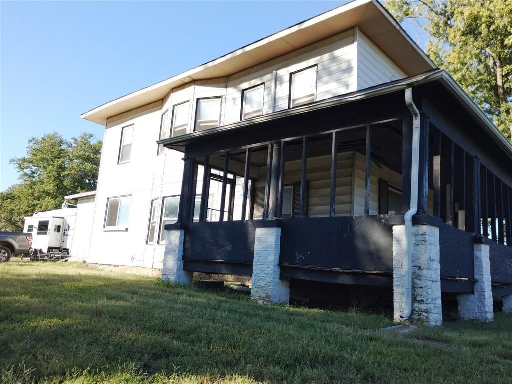 Photo 7 of 8 - 4639 Sortor Drive, Kansas City, KS 66104