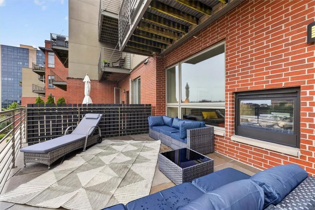 Photo 26 of 48 - 4521 Wornall Road #106, Kansas City, MO 64111