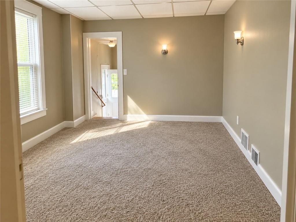 Photo 9 of 12 - 201 N 16th Street, Kansas City, KS 66102