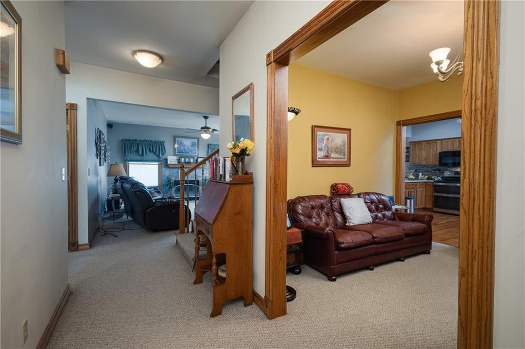 Carpet at 2607 Quail Street, Harrisonville, MO 64701