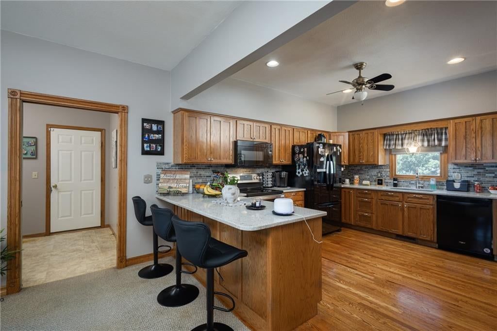 Photo 15 of 50 - 2607 Quail Street, Harrisonville, MO 64701