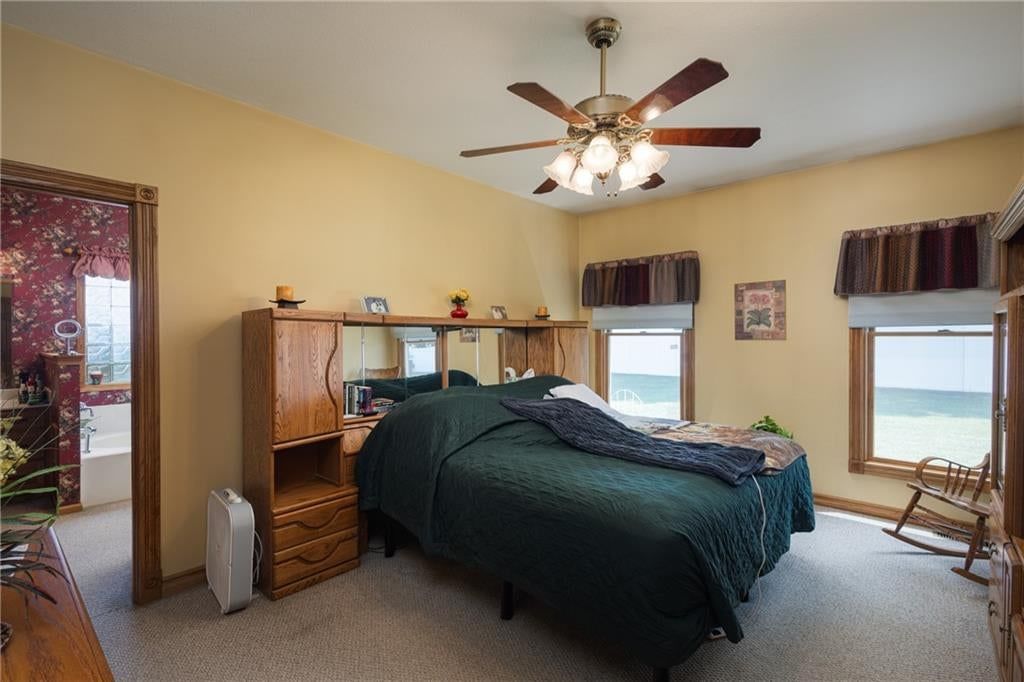 Photo 22 of 50 - 2607 Quail Street, Harrisonville, MO 64701