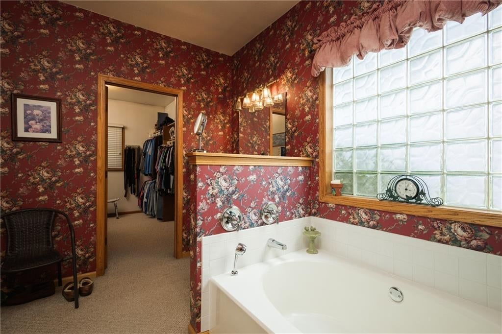 Photo 24 of 50 - 2607 Quail Street, Harrisonville, MO 64701