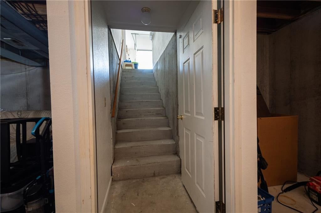 Photo 37 of 50 - 2607 Quail Street, Harrisonville, MO 64701