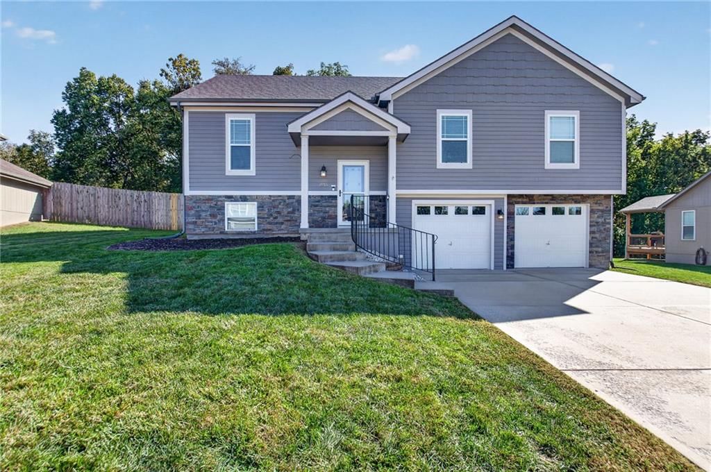 1915 Shirley Court, Liberty, MO