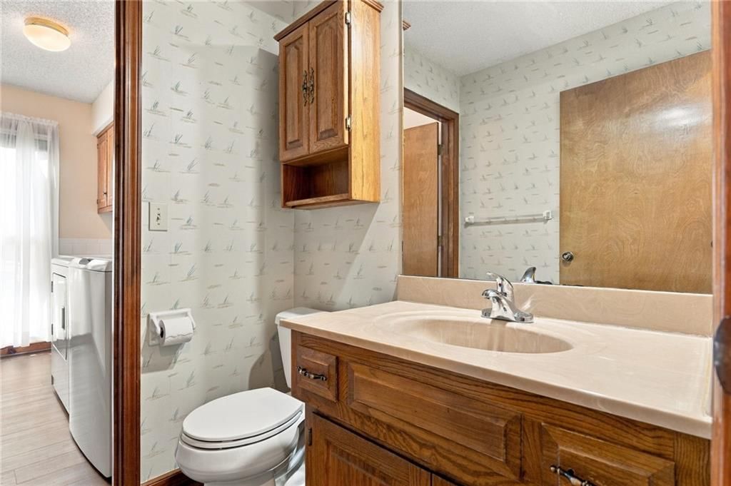 Tile floors at 1401 Fox Ridge Drive, Blue Springs, MO 64015