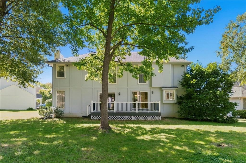 Photo 35 of 36 - 1401 Fox Ridge Drive, Blue Springs, MO 64015