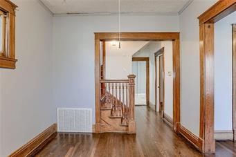 2325 Park Avenue, Kansas City, MO: listing photo 2
