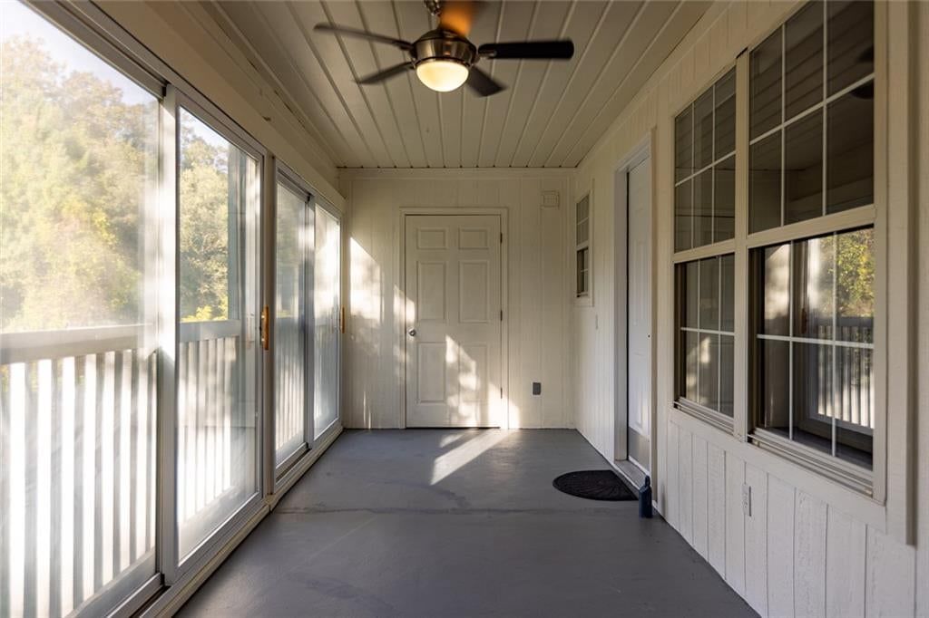 6966 N Olive Street, Gladstone, MO: listing photo 3