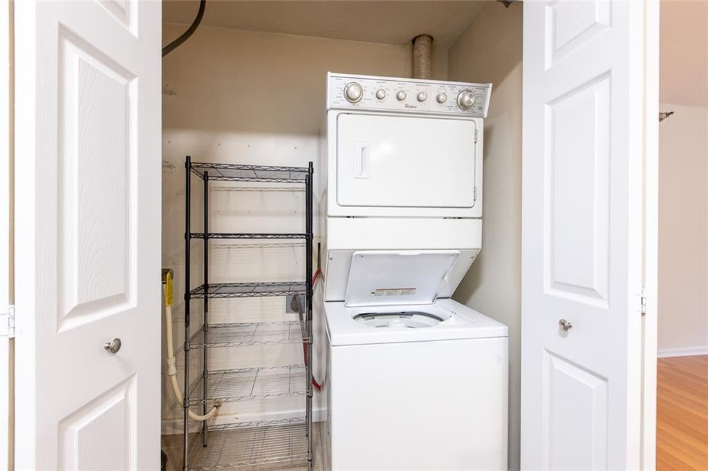 Photo 11 of 25 - 6966 N Olive Street, Gladstone, MO 64118