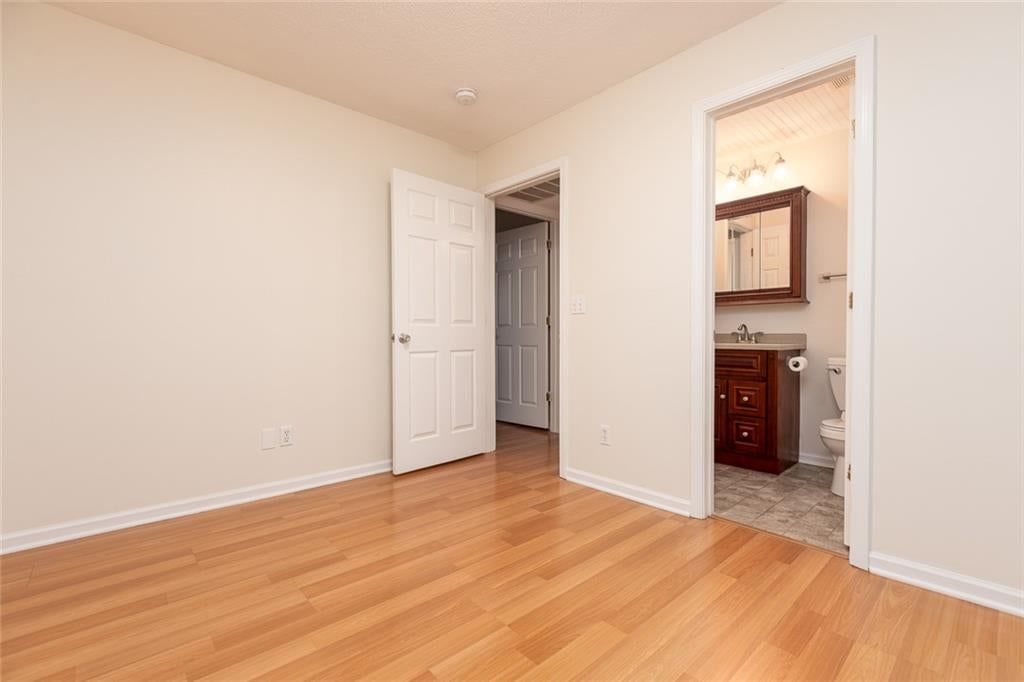Photo 18 of 25 - 6966 N Olive Street, Gladstone, MO 64118