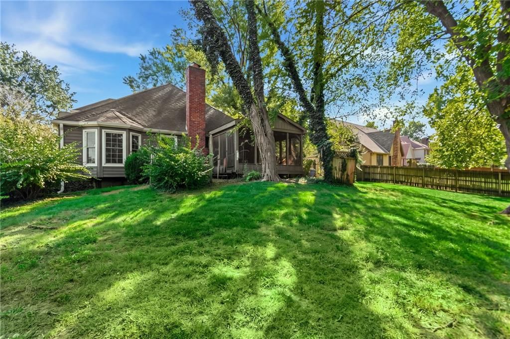 Photo 46 of 51 - 11278 Hemlock Street, Overland Park, KS 66210