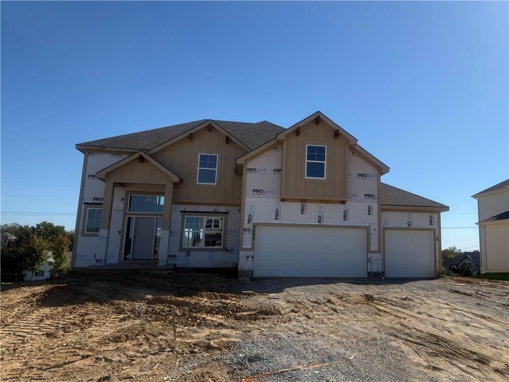 9005 N Poplar Avenue, Kansas City, MO
