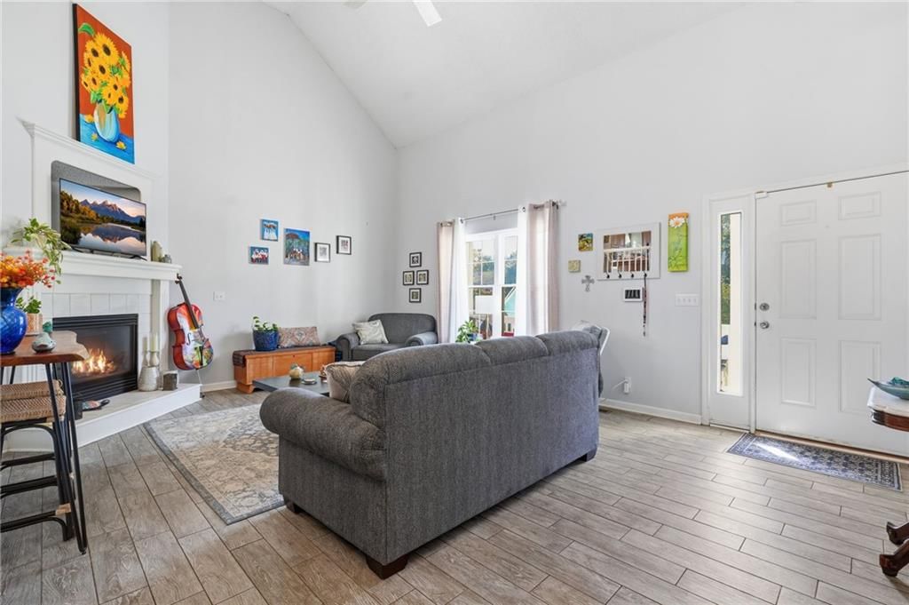 2226 Martha Lane, Greenwood, MO