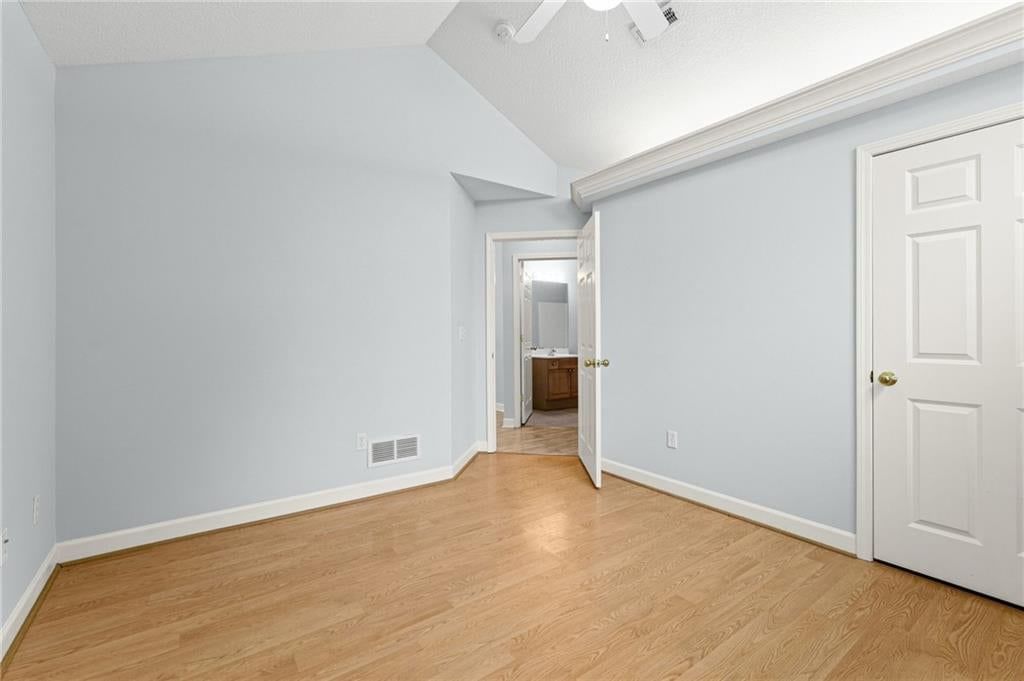 Photo 26 of 43 - 7110 Hedge Lane Terrace, Shawnee, KS 66227