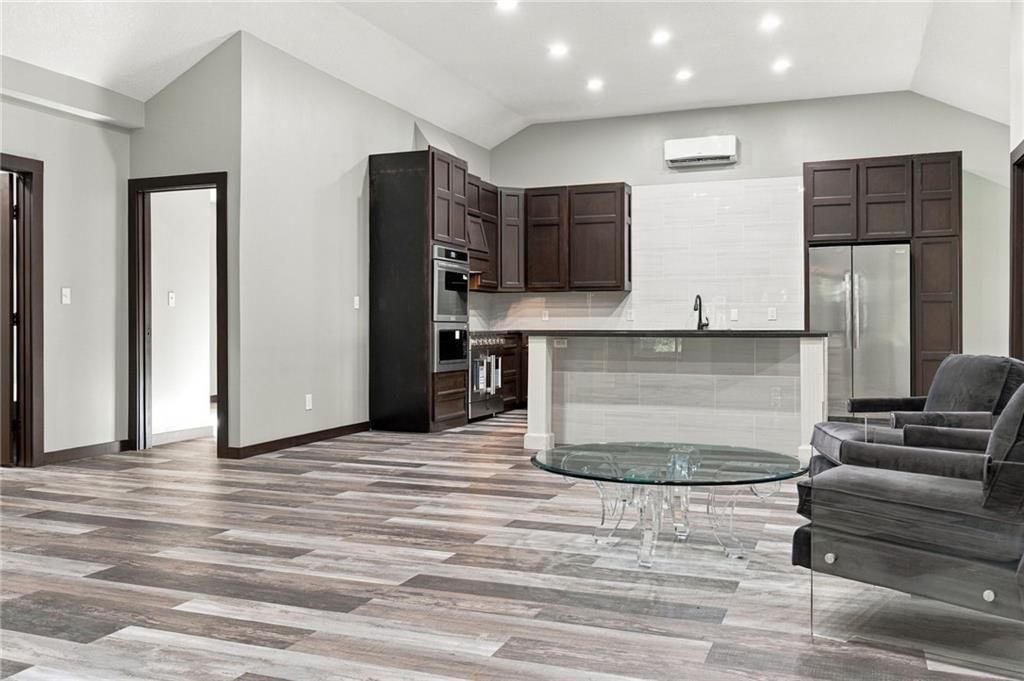 735 E Devon Street, Independence, MO: listing photo 3