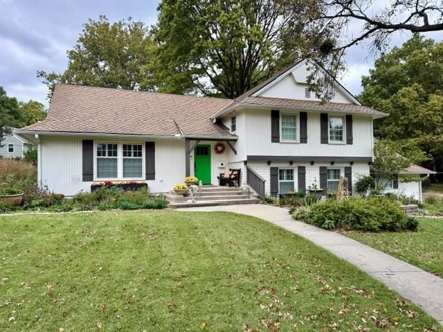 5200 W 81st Street, Prairie Village, KS: listing photo 2