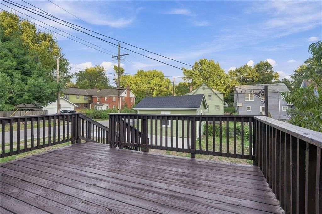 Deck at 6101 Charlotte Street, Kansas City, MO 64110